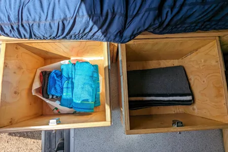 Shoebill Roofer (Chevrolet Express 2009)