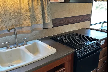 Carla's Jayco Jay Feather Travel Trailer