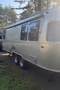 Morgan's Airstream Globetrotter 27RB Travel Trailer