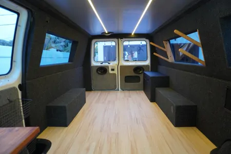 Jack 's Ford E350 Class B
