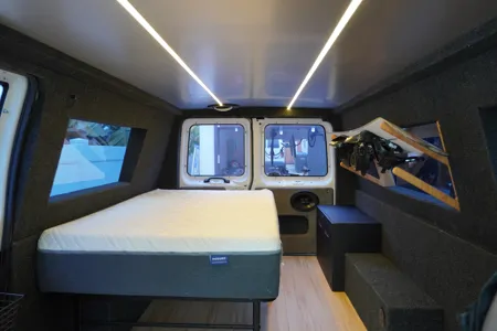 Jack 's Ford E350 Class B