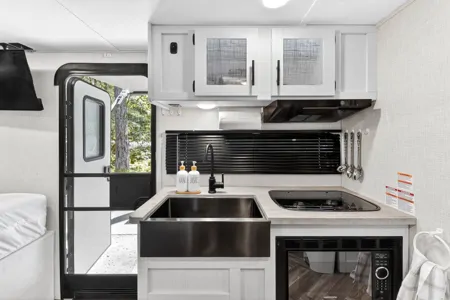 West Coast Express | Delivered to Tofino | 2022 Coleman Rubicon | Sleeps 5