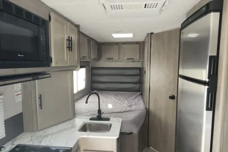 Balmore's coachmen cross trail Class C