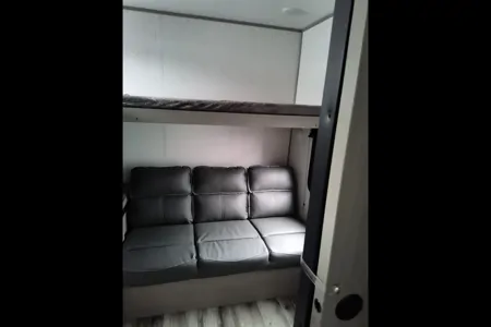 Natasha's Dutchmen 295QB Travel Trailer