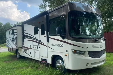 Family adventures! Forest River 364TS Class A