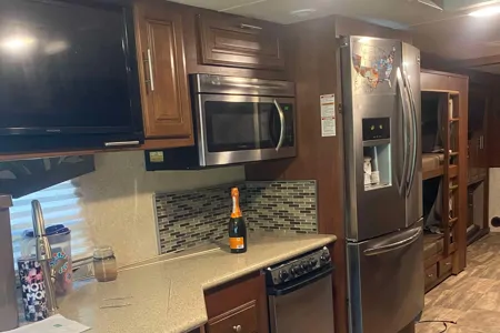 Family adventures! Forest River 364TS Class A