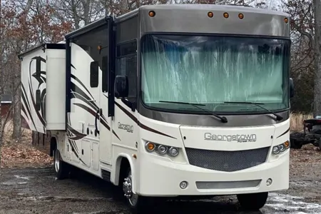 Family adventures! Forest River 364TS Class A