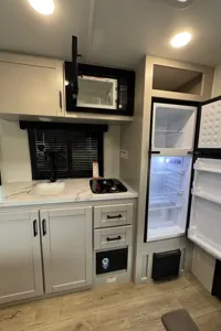 Sin Fronteras Jayco 17HB Travel Trailer