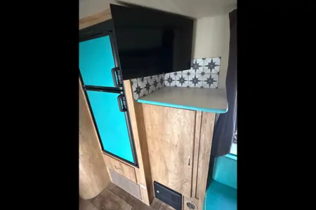 “Diner on Wheels” - Gulf Stream Vintage 19BFD Travel Trailer