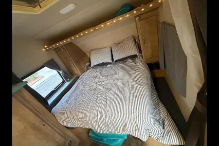 “Diner on Wheels” - Gulf Stream Vintage 19BFD Travel Trailer