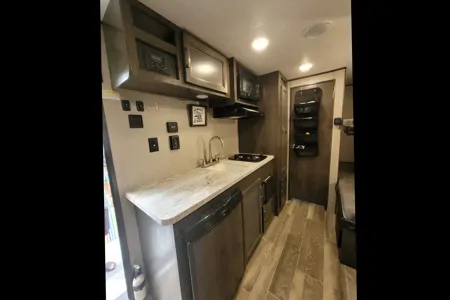 Donna's Jayco Jayflight SLX 7 184BS Travel Trailer