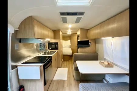 Airstream Safari Travel Trailer