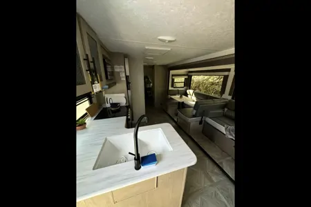 2024 Wildwood X-Lite - Family Friendly Bunkhouse Adventure!