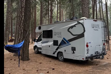 LAX 2022 Coachmen Cross Trail - Explore in Comfort & Style