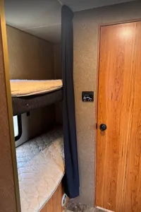 Shelley's Starcraft 25BHS AR-ONE-MAX Travel Trailer