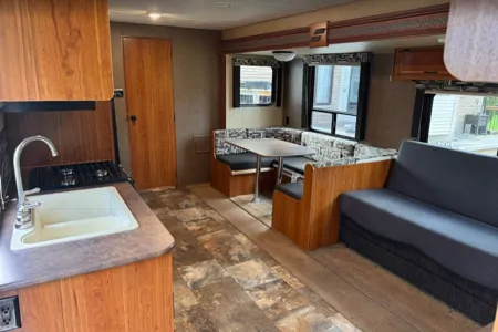 Shelley's Starcraft 25BHS AR-ONE-MAX Travel Trailer