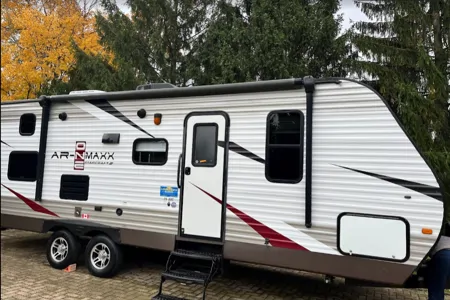 Shelley's Starcraft 25BHS AR-ONE-MAX Travel Trailer