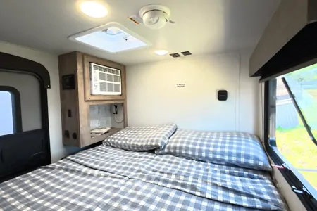 Justin's Grand River Tracker Micro Trailer