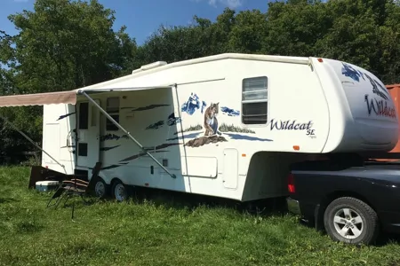 Forest River Wild Cat Fifth Wheel