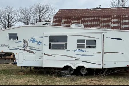 Forest River Wild Cat Fifth Wheel