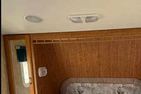 Forest River Wild Cat Fifth Wheel