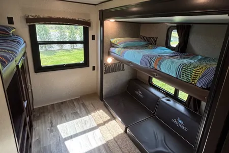 ✨Jayco Jay Flight 32BHDS – Sleeps 10 | Outdoor Kitchen | Family Bunkhouse ✨