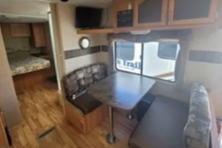 Super comfy 28 Ft Fleetwood Wilderness Travel Trailer