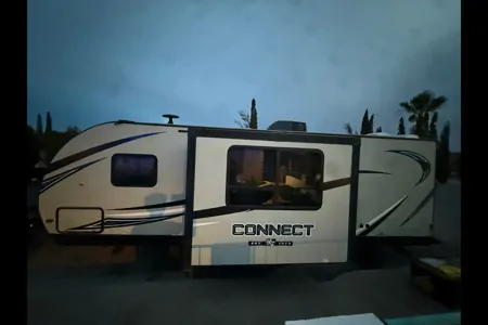 KZ connect 241 bhk Travel Trailer