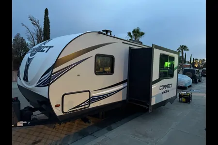 KZ connect 241 bhk Travel Trailer