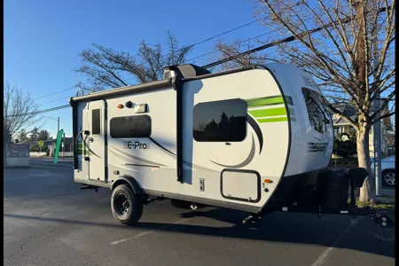 Cory's Flagstaff E Pro 19FBS Travel Trailer