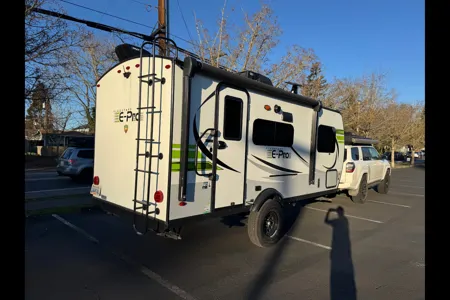 Cory's Flagstaff E Pro 19FBS Travel Trailer