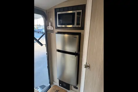 Cory's Flagstaff E Pro 19FBS Travel Trailer