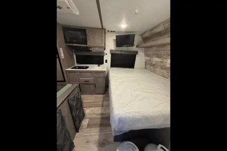 Keystone Springdale Mini 2010BH Travel Trailer