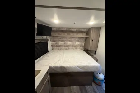 Keystone Springdale Mini 2010BH Travel Trailer