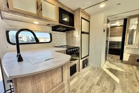 Grand River 32BRE Travel Trailer