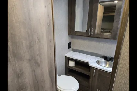 George's Nexus RV Phantom 32P