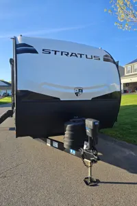 Tate and Allison's Venture Stratus 302VBH Travel Trailer