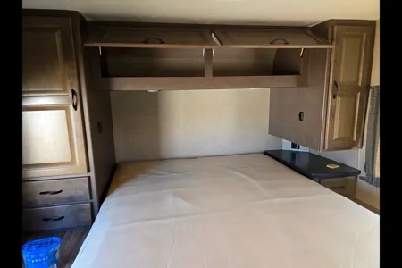 Fireside RV's 2019 Thor Motor Coach Majestic 28A - LMI1519