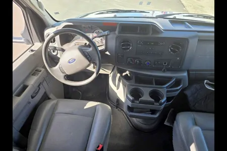 Fireside RV's 2019 Thor Motor Coach Majestic 28A - LMI1519