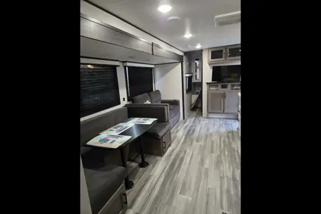 J & J Summer Ball Escape - Jayco 324 BDS Travel Trailer
