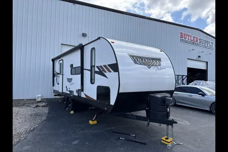 2023 Forest River Wildwood SLMO1777