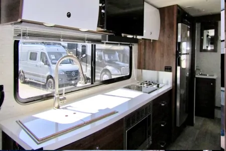 Betsie II Winnebago View Class C