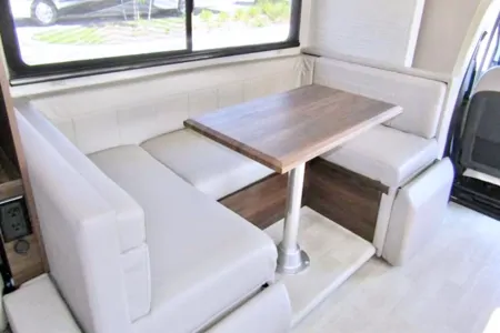Betsie II Winnebago View Class C