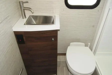Betsie II Winnebago View Class C
