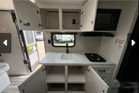 Ace's Jayco 175BH Thing two