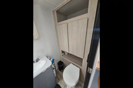 Lindsey's Primetime Tracer LE Ultra Lite Travel Trailer