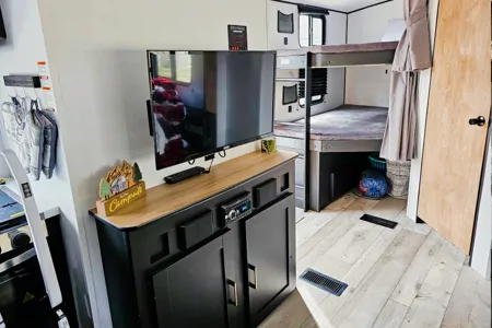 Clean Keystone 251BH Travel Trailer