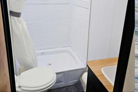 Clean Keystone 251BH Travel Trailer