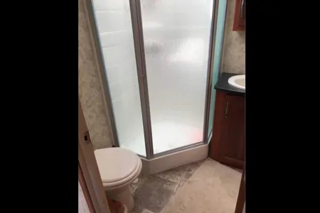 RT’s Entertainment 2012 Keystone Cougar 327RES