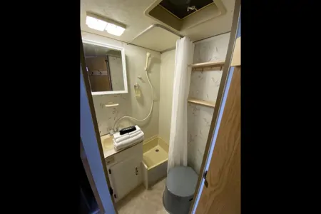 Worth the Climb: A Rustic Lakeview Retreat